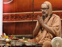 Shri Devi Pujana by HH Swamiji; Picture courtesy Shri Jaikishan Kandlur