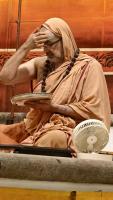 Shri Devi Pujana by HH Swamiji; Picture courtesy Shri Jaikishan Kandlur