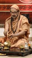 Shri Shiva Pujana by HH Swamiji; Picture Courtesy Shri Jaikishan Kandlur 