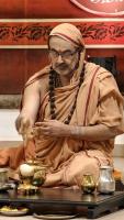 Shri Shiva Pujana by HH Swamiji; Picture Courtesy Shri Jaikishan Kandlur 