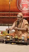 Shri Shiva Pujana by HH Swamiji; Picture Courtesy Shri Jaikishan Kandlur 