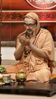 Shri Shiva Pujana by HH Swamiji; Picture Courtesy Shri Jaikishan Kandlur 