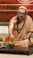 Shri Shiva Pujana by HH Swamiji; Picture Courtesy Shri Jaikishan Kandlur 