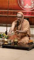 Shri Shiva Pujana by HH Swamiji; Picture Courtesy Shri Jaikishan Kandlur 