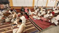 Shri Shiva Pujana by HH Swamiji; Picture Courtesy Shri Jaikishan Kandlur 