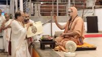 Teertha Vitarana; Picture Courtesy Shri Jaikishan Kandlur