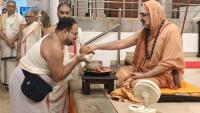 Teertha Vitarana; Picture Courtesy Shri Jaikishan Kandlur