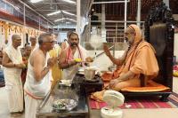 Teertha Vitarana; Picture Courtesy Shri Jaikishan Kandlur