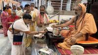 Teertha Vitarana; Picture Courtesy Shri Jaikishan Kandlur