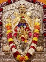 Shri Shiva Pujana by HH Swamiji; Picture Courtesy Shri Abhishek Pai