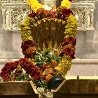 Shodashopachara Puja to Shri Laxmi Narasimha Sannidhih by HH Swamiji; Picture Courtesy Shri Jaikishan Kandlur