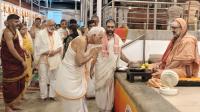 Teertha Vitarana; Picture Courtesy Shri Jaikishan Kandlur