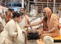 Teertha Vitarana; Picture Courtesy Shri Jaikishan Kandlur