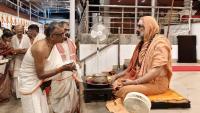 Teertha Vitarana; Picture Courtesy Shri Jaikishan Kandlur