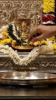 Shri Shiva Pujana by HH Swamiji; Picture Courtesy Shri Jaikishan Kandlur