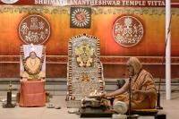 Shri Devi Pujana by HH Swamiji; Picture Courtesy Shri Jaikishan Kandlur