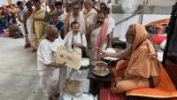 Teertha Vitarana; Picture Courtesy Shri Jaikishan Kandlur
