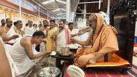 Teertha Vitarana; Picture Courtesy Shri Jaikishan Kandlur