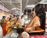 Teertha Vitarana; Picture Courtesy Shri Jaikishan Kandlur