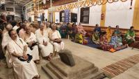 Shri Shiva Pujana by HH Swamiji; Picture Courtesy Shri Jaikishan Kandlur