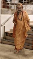 Shri Bhavanishankar and HH Swamiji prasthan to Kutir; Picture Courtesy Shri Jaikishan Kandlur