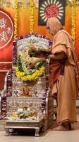 Shri Shiva Pujana by HH Swamiji; Picture Courtesy Shri Jaikishan Kandlur