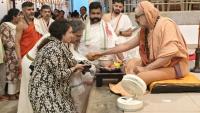 Teertha Vitarana; Picture Courtesy Shri Jaikishan Kandlur