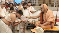 Teertha Vitarana; Picture Courtesy Shri Jaikishan Kandlur