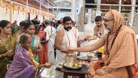 Teertha Vitarana and Shri Guru Paduka Pujana; Picture Courtesy Shri Jaikishan Kandlur