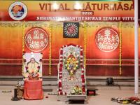 Shri Shiva Pujana by HH Swamiji; Picture Courtesy Shri Abhishek Pai