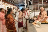 Teertha Vitarana; Picture Courtesy Shri Jaikishan Kandlur