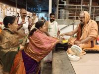 Teertha Vitarana; Picture Courtesy Shri Jaikishan Kandlur