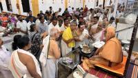 Teertha Vitarana; Picture Courtesy Shri Jaikishan Kandlur