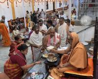 Teertha Vitarana; Picture Courtesy Shri Jaikishan Kandlur