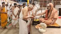 Teertha Vitarana; Picture Courtesy Shri Jaikishan Kandlur
