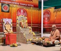 Shri Devi Pujana by HH Swamiji; Picture Courtesy Shri Jaikishan Kandlur