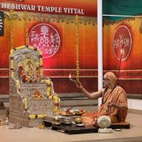 Shri Devi Pujana by HH Swamiji; Picture Courtesy Shri Jaikishan Kandlur