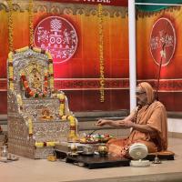 Shri Devi Pujana by HH Swamiji; Picture Courtesy Shri Jaikishan Kandlur