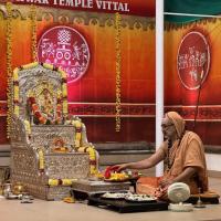 Shri Devi Pujana by HH Swamiji; Picture Courtesy Shri Jaikishan Kandlur