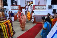 Aagamana of HH Swamiji for Shodashopachara Puja at Shrimath Anantheshwar Sannidhi; Picture Courtesy Shri Sadashiv Bana