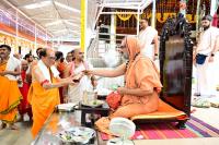 Memento distribution; Picture Courtesy Shri Sadashiv Bana