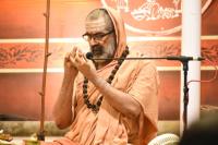 Shri Devi Pujana by HH Swamiji; Picture Courtesy Shri Abhinav Kalla