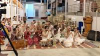 Shri Shiva Pujana by HH Swamiji; Picture Courtesy Shri Jaikishan Kandlur