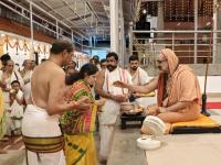 Teertha Vitarana; Picture Courtesy Shri Jaikishan Kandlur