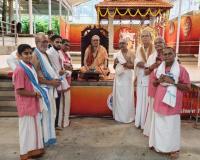 Teertha Vitarana and Shri Guru Paduka Pujana; Picture courtesy Shri Jaikishan Kandlur