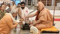 Teertha Vitarana; Picture Courtesy Shri Jaikishan Kandlur
