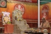 Shri Shiva Pujana by HH Swamiji; Picture Courtesy Shri Jaikishan Kandlur