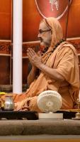 Shri Shiva Pujana by HH Swamiji; Picture Courtesy Shri Jaikishan Kandlur