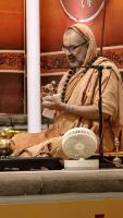 Shri Shiva Pujana by HH Swamiji; Picture Courtesy Shri Jaikishan Kandlur
