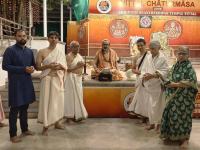 Teertha Vitarana; Picture Courtesy Shri Jaikishan Kandlur